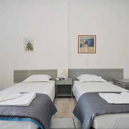 Dolphin Apt & Studios -Near The Beach רודה