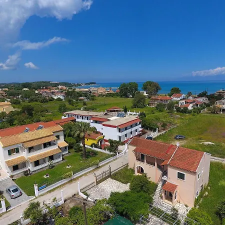 Dolphin & -near The Apartament