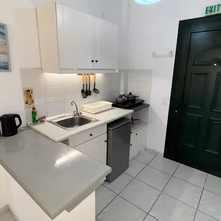 Dolphin & -near The * Roda (Corfu)