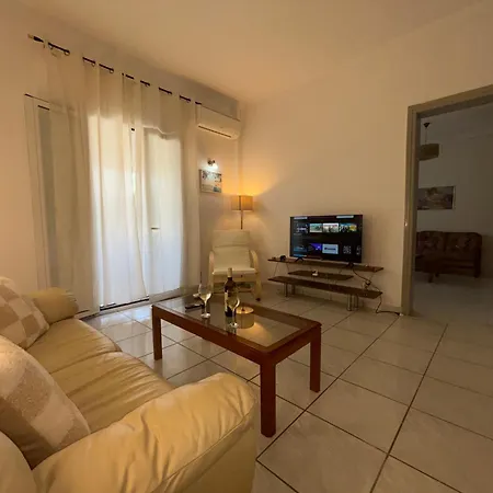 דירה Dolphin Apt & Studios -Near The Beach