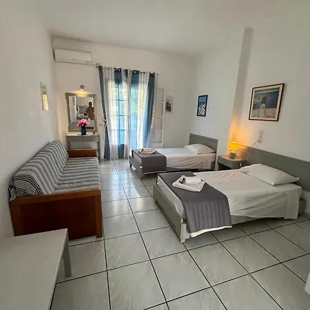 Dolphin Apt & Studios -Near The Beach רודה