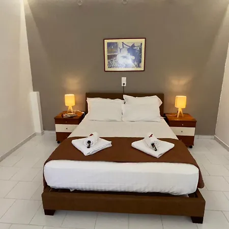 Dolphin Apt & Studios -Near The Beach