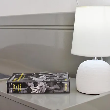 Dolphin & -near The * 罗达